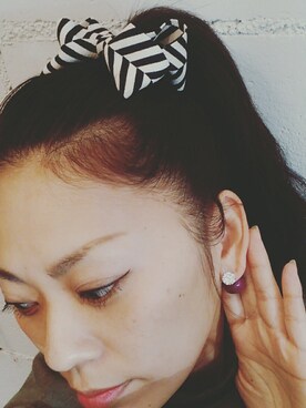 「アイテム（アクセサリー、パープル系）」を使った、Chiharu  Masakiさん（レディース・161cm）の秋コーディネート