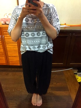「お食事会」｜「アイテム（パンツ）」を使った、leiさん（レディース・152cm）の秋コーディネート