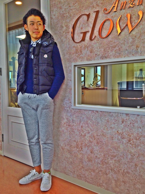 寝屋川市香里園の美容室 Anzuglow Moncler的羽絨背心搭配 Wear