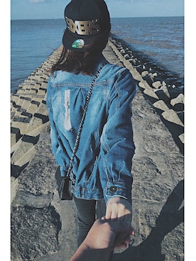 「NBA（エヌビーエー）のアイテム（キャップ）」を使った、LuLu-西米露さん（レディース・170cm）の秋コーディネート