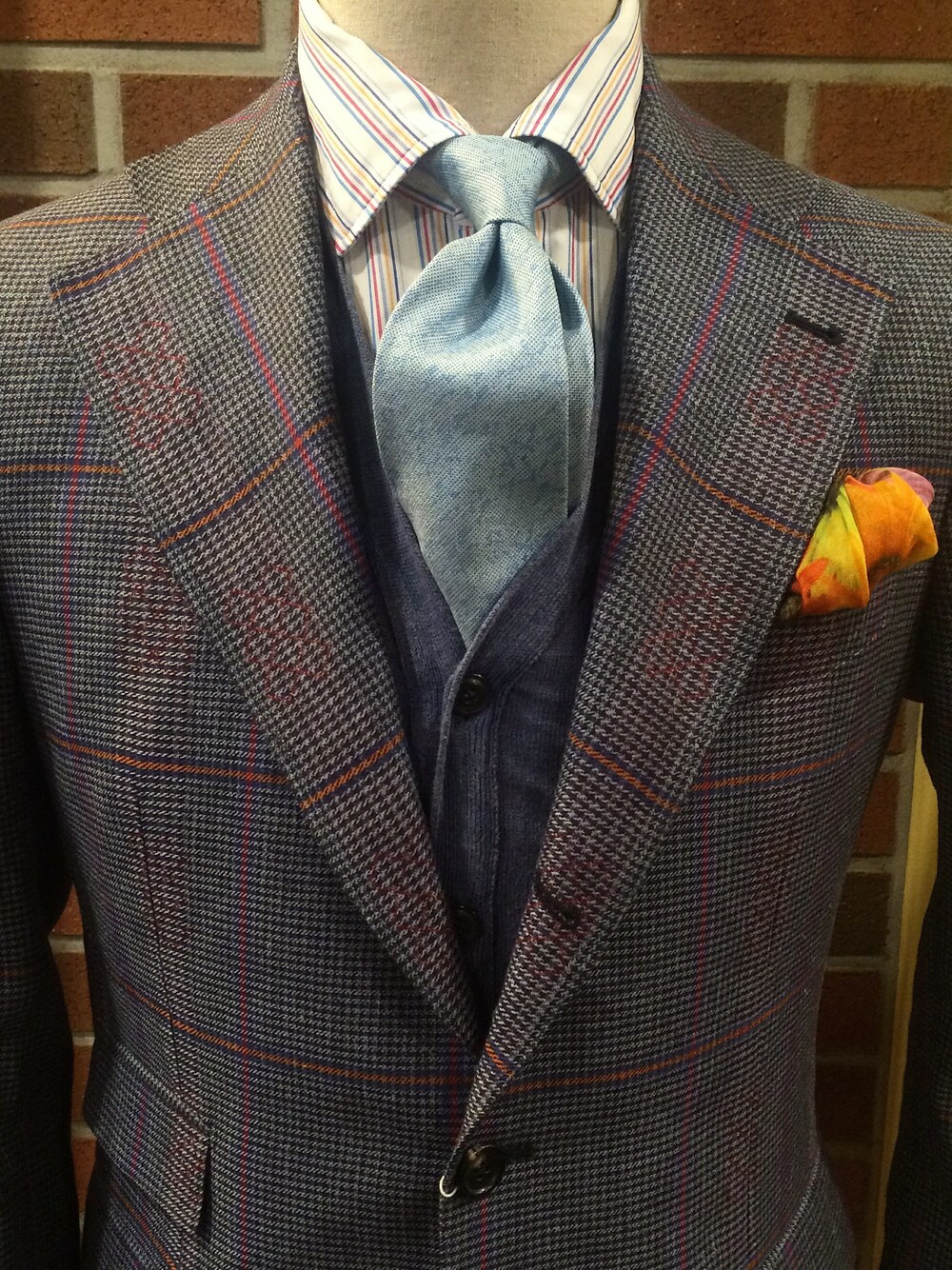 「jacket 」｜「gabriele pasiniのアイテム（テーラードジャケット、ブルー系）」を使った、sanfranciscomarketさん（メンズ・50cm）の春コーディネートの1枚目の写真