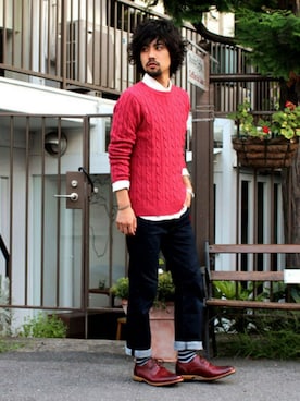 「白シャツ×ニット」｜「アイテム（その他）」を使った、アッキーさん（メンズ・166cm）の秋コーディネート