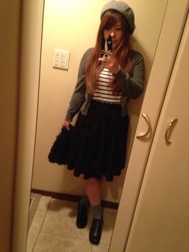 「GU（ジーユー）のアイテム（カーディガン/ボレロ、グレー系）」を使った、Minamiさん（レディース・165cm）の秋コーディネート