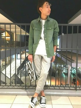 「アイテム（クラッチバッグ）」を使った、wakusanさん（メンズ・172cm）の春コーディネート