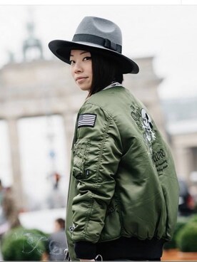 Virgine LKMさんのコーディネート