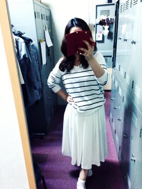 「MERCURYDUO（マーキュリーデュオ）のアイテム（ニット/セーター、ホワイト系）」を使った、nana666さん（レディース・155cm）の秋コーディネート