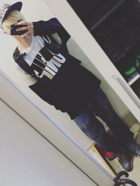 「UNIF（ユニフ）のアイテム（トップス）」を使った、Takuto Shimatsuさん（メンズ・180cm）の秋コーディネート