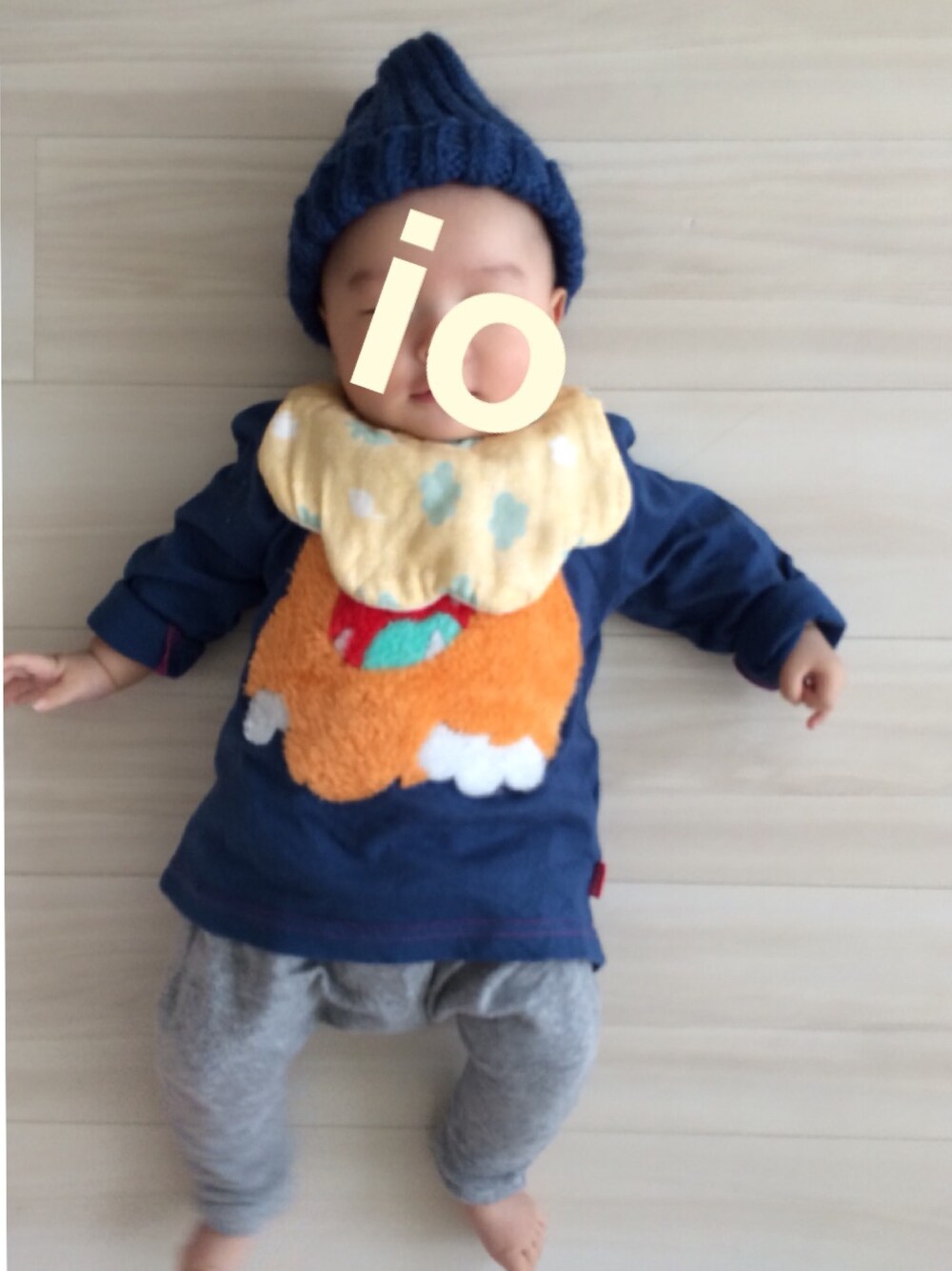 「ベビー、ニット帽、かいじゅう、io、プニプニ、てづくり、男の子、ハンドメイド子供服」｜「RODEO CROWNS WIDE BOWLのニャンスター ロングTシャツ（Tシャツ/カットソー、ブルー系）」を使った、ioioioさん（キッズ・60cm）の秋コーディネートの1枚目の写真