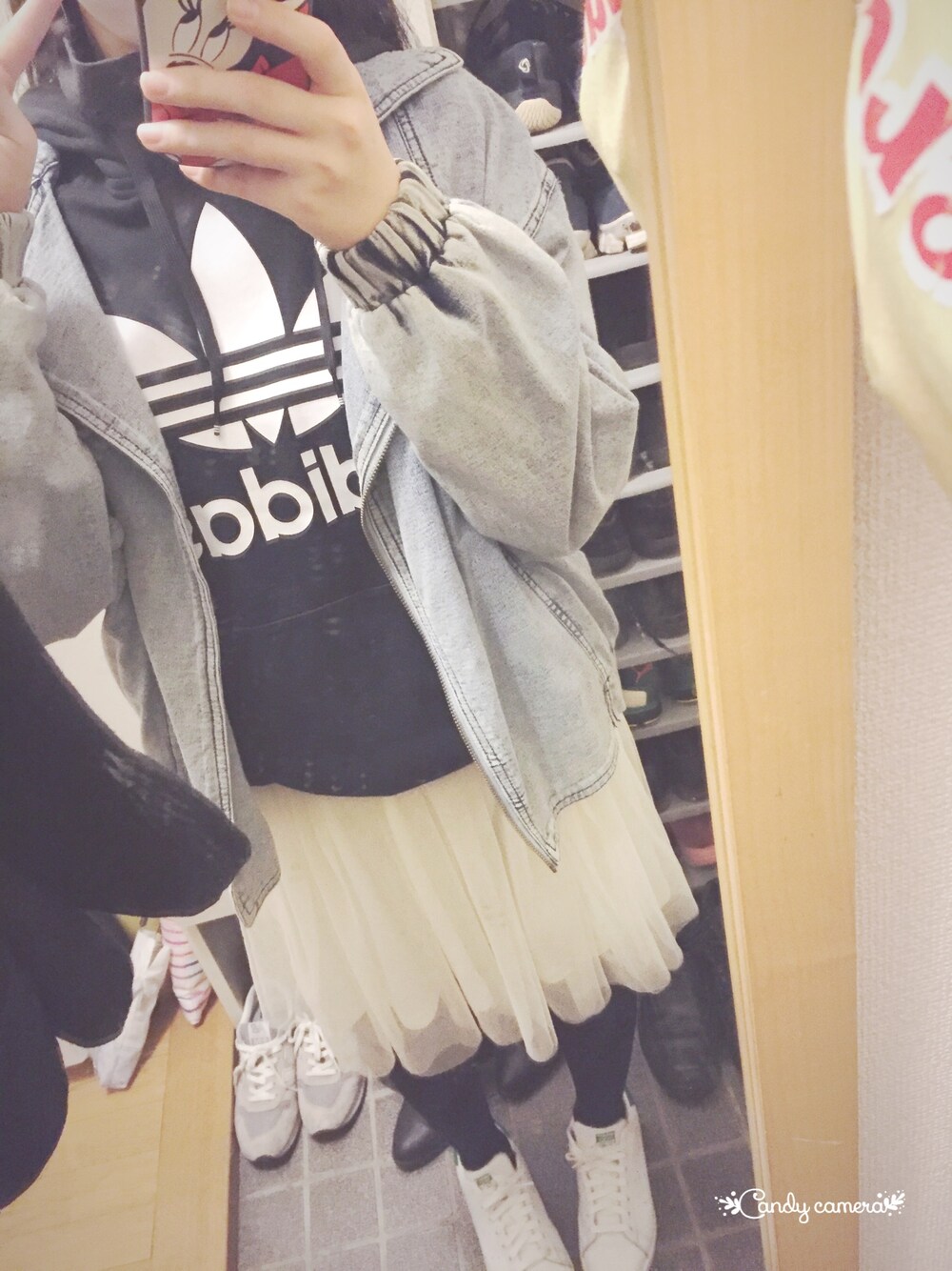 「adidasのadidas Originals / 3FOIL HOODIE（パーカー、ブラック系）」を使った、chongpiさん（レディース・159cm）の冬コーディネートの1枚目の写真