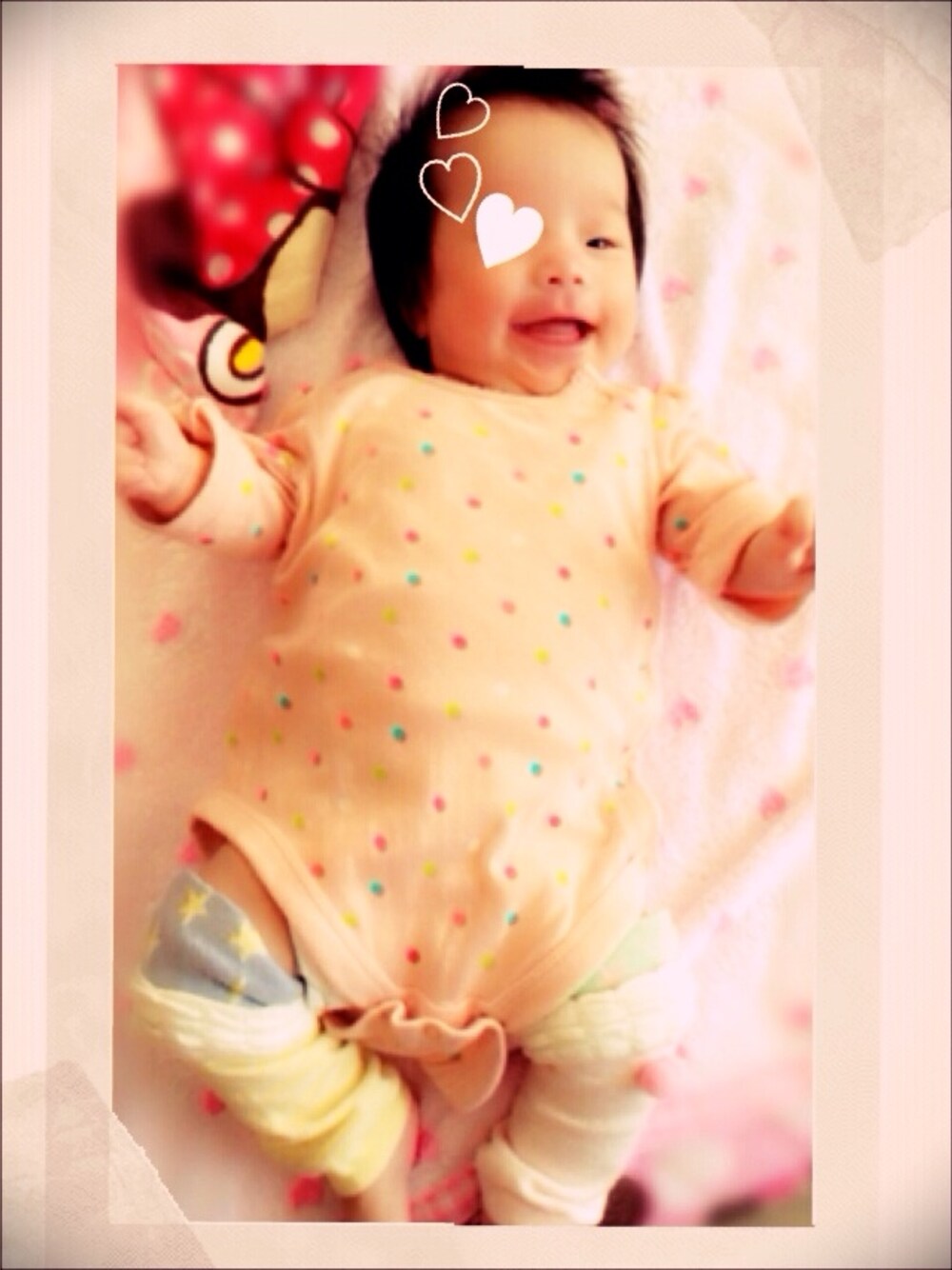 「babyGAPのアイテム（ロンパース、ピンク系）」を使った、A-mu✾さん（キッズ・60cm）の秋コーディネートの1枚目の写真