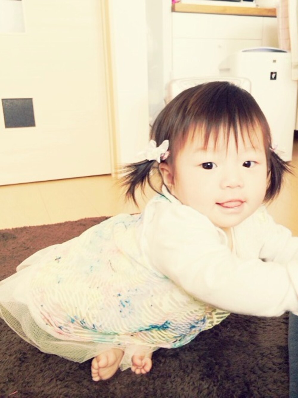 「ツインテール、9カ月、ワンピース、女の子」｜「西松屋のアイテム（ワンピース、その他）」を使った、A-mu✾さん（キッズ・70cm）の春コーディネートの1枚目の写真