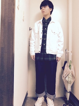 「THREE BLIND MICE（スリーブラインドマイス）のアイテム（デニムパンツ）」を使った、ゆうとさん（メンズ・170cm）の秋コーディネート