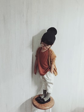 「ネコ」｜「アイテム（バレエシューズ）」を使った、oskさん（キッズ・80cm）の秋コーディネート