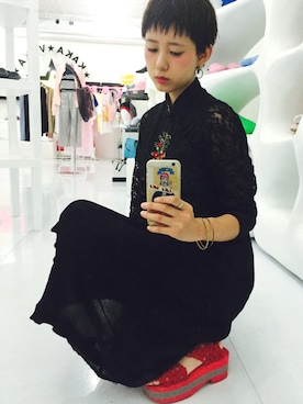 「アイテム（ピアス（片耳用））」を使った、yuiさん（レディース・167cm）の秋コーディネート