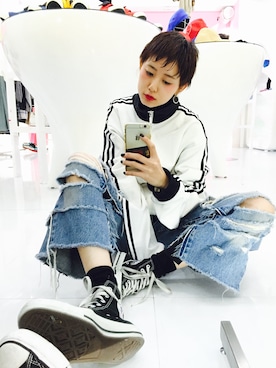 「アイテム（ピアス（片耳用））」を使った、yuiさん（レディース・167cm）の秋コーディネート