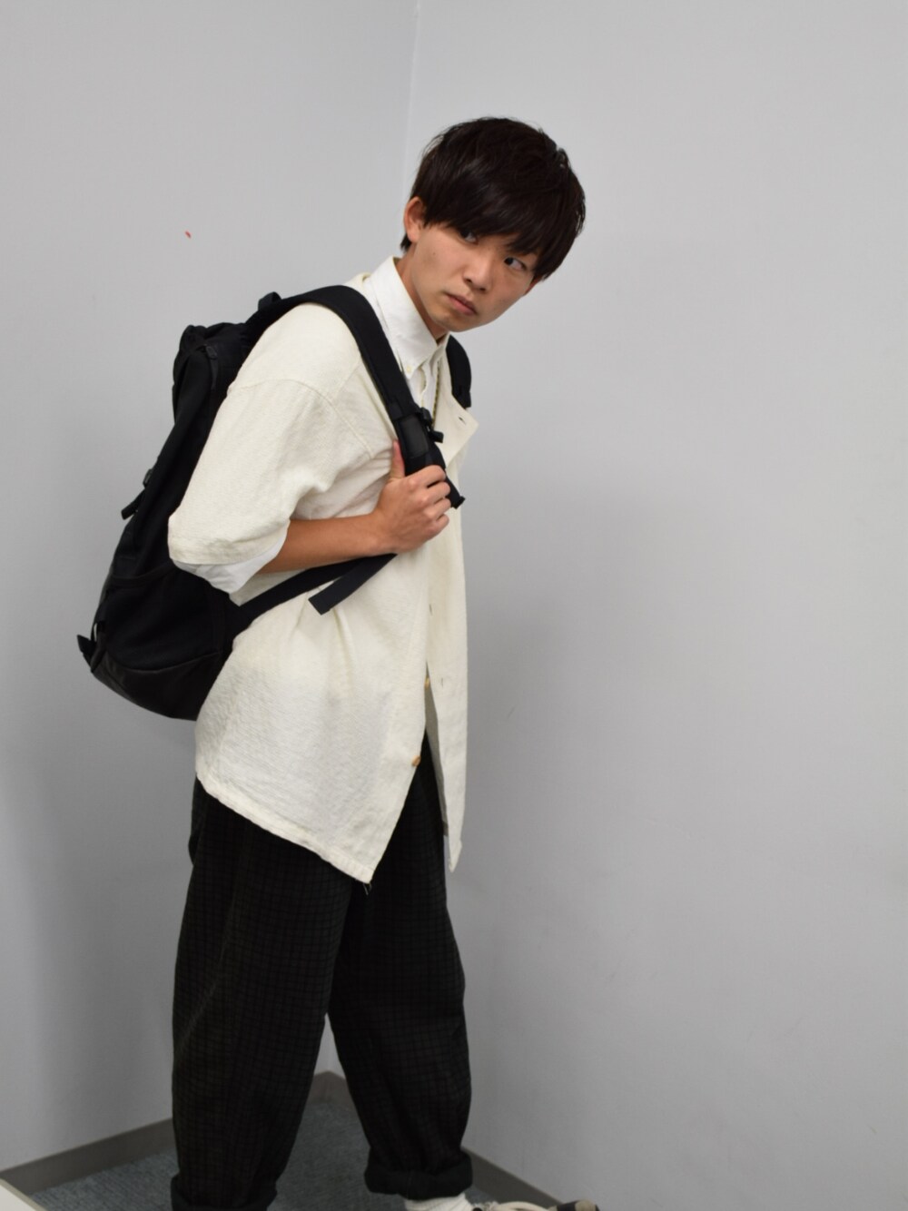 「GUCCIのアイテム（香水、ブラック系）」を使った、徳竹 凌さん（メンズ・170cm）の秋コーディネートの1枚目の写真