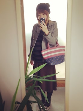 「トート」｜「アイテム（ジャケット/アウター）」を使った、AKIさん（レディース・163cm）の春コーディネート