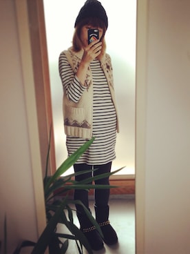 「UGG」｜「アイテム（チュニック）」を使った、AKIさん（レディース・163cm）の春コーディネート