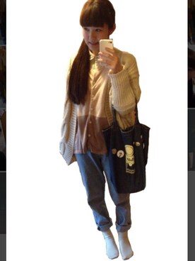 「LOWRYS FARM（ローリーズファーム）のニットアウター（その他アウター、ホワイト系）」を使った、Misumiさん（レディース・158cm）の春コーディネート