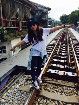 「MINI CREAMのアイテム」を使った、シンディさん（レディース・155cm）の春コーディネート