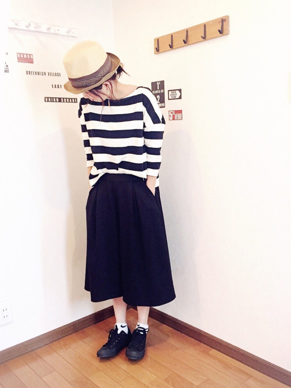 「ドラフト楽しかった♡、見てくれてありがとう。、earth music&ecology、GU、カジュアルコーデ、ガウチョパンツ、ボーダートップス、NIKE、converse、モノトーン」｜「earth music&ecologyの【Special Price】【2016Spring】ワイドボーダープルオーバー（Tシャツ/カットソー、ブルー系）」を使った、あゆさん（レディース・157cm）の春コーディネートの1枚目の写真