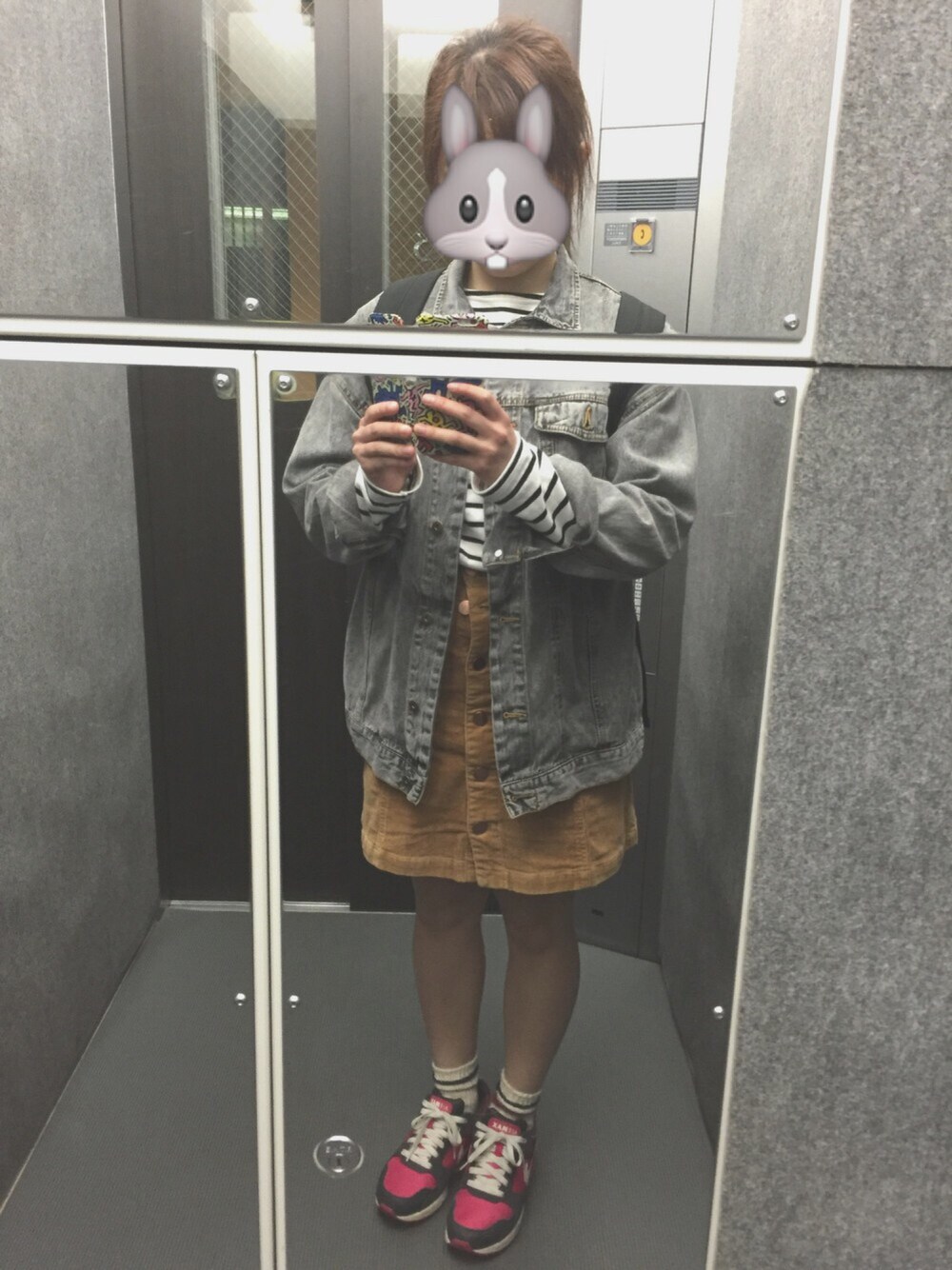 「mysty womanのストレッチコールフロント釦台形スカート（スカート、イエロー系）」を使った、HAZUK!さん（レディース・154cm）の春コーディネートの1枚目の写真