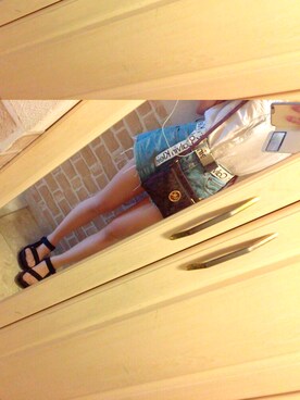 「SHEL’TTER（シェルター）のアイテム（パンツ）」を使った、茉奈さん（レディース・162cm）の秋コーディネート