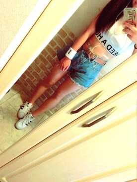 「SHEL’TTER（シェルター）のアイテム（パンツ）」を使った、茉奈さん（レディース・162cm）の秋コーディネート