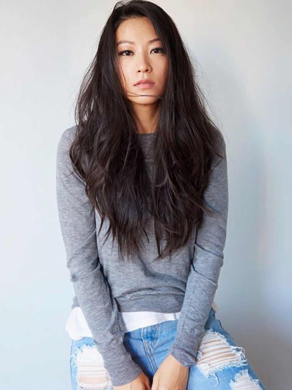 「grey、long sleeve」｜「Le Box Blancのアイテム（トップス、グレー系）」を使った、YiXuan Leeさん（レディース・167cm）の秋コーディネートの1枚目の写真