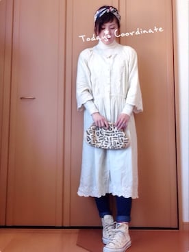 「アイテム（ヘアアクセサリー、ブルー系）」を使った、cha!!さん（レディース・156cm）の春コーディネート