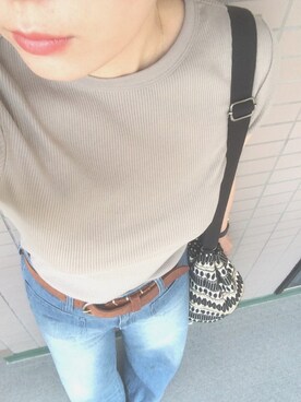 「UNIQLO（ユニクロ）のアイテム（Tシャツ/カットソー、ベージュ系）」を使った、hidemiさん（レディース・165cm）の夏コーディネート