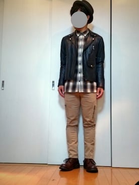「NEIL BARRETT（ニールバレット）のアイテム（チノパンツ）」を使った、H.Kさん（メンズ・167cm）の秋コーディネート