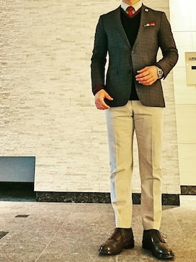 「アイテム（ネクタイ、レッド系）」を使った、H.Kさん（メンズ・167cm）の冬コーディネート