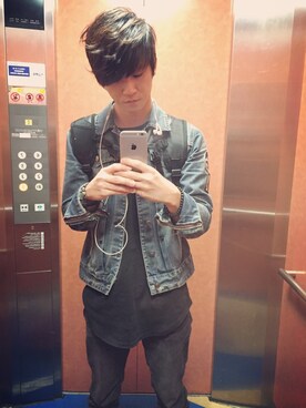 「zinif（ジニフ）のアイテム（トップス）」を使った、チョコさん（メンズ・175cm）の秋コーディネート