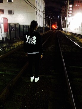 「Y-3（ワイスリー）のアイテム（スタジャン）」を使った、SONさん（レディース・165cm）の秋コーディネート