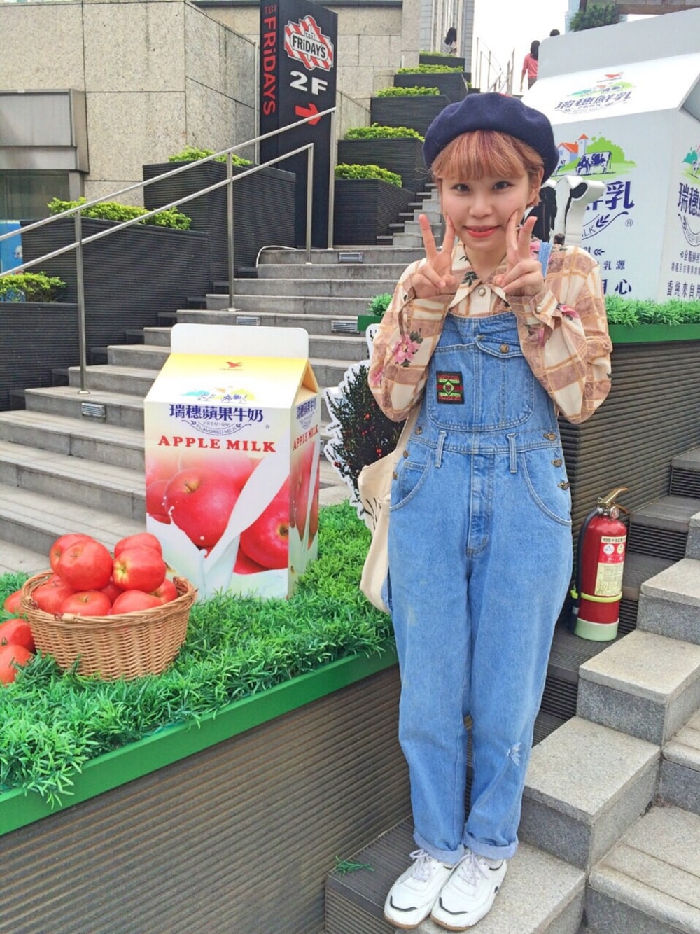 「vintage、vintage style、星期一古著、redxred」｜「星期一古著のアイテム（サロペット/オーバーオール、その他）」を使った、陳珺さん（レディース・158cm）の春コーディネートの1枚目の写真