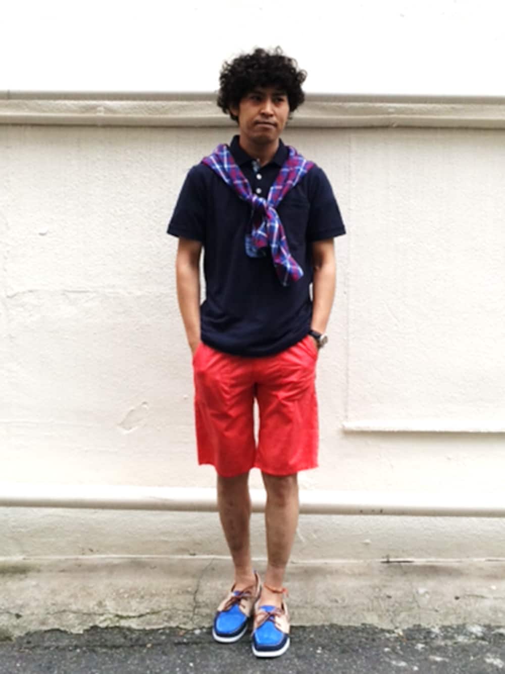 「チェックシャツ、ティンバーランド、デッキシューズ、ショーツ、ポロシャツ、Timberland、#timberland、裸足、かたかけ、父の日ティンバー」｜「Timberlandの半袖　スティル　ソリッド　ポロ（ポロシャツ、ブルー系）」を使った、Yo_c_keyさん（メンズ・170cm）の夏コーディネートの1枚目の写真