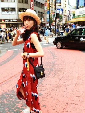 山野ゆりさんのコーディネート