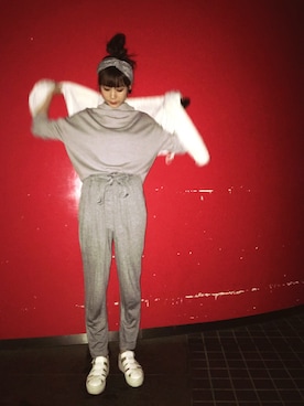 山野ゆりさんのコーディネート