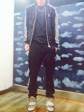 주.D.기돈さんのコーディネート