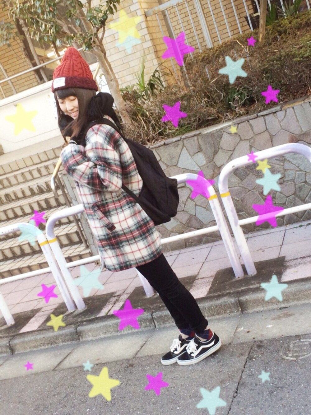 「EMODA、ニット帽、赤」｜「EMODAのブランケットウールカラーCO（カバーオール、その他）」を使った、nanamiさん（レディース・167cm）の冬コーディネートの1枚目の写真