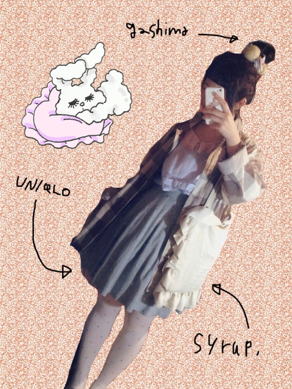 「秋のコーデ、チェックシャツ、UNIQLO、サーキュラースカート、syrup.、himitu by syrup、おだんごヘアー」｜「UNIQLOのUNIQLO フレアスカート（スカート、グレー系）」を使った、aiさん（レディース・158cm）の秋コーディネートの1枚目の写真