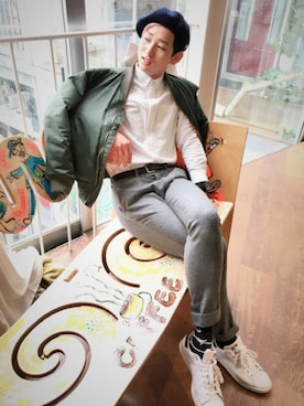 「スラックスパンツ」｜「アイテム（ハンチング/ベレー帽）」を使った、SHOさん（メンズ・175cm）の秋コーディネート