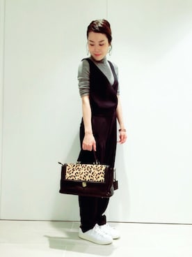 「スタンスミス」｜「アイテム（つなぎ/オールインワン）」を使った、tammy♡さん（レディース・155cm）の秋コーディネート