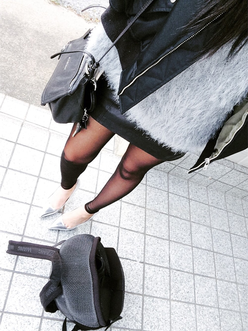 「H&M、gvgv、ZARA、GIVENCHY、Alexander Wang、ALEXANDER WANG×H&M」｜「ZARAのアイテム（パンプス、シルバー系）」を使った、YURI NAKAMURAさん（レディース・158cm）の冬コーディネートの1枚目の写真