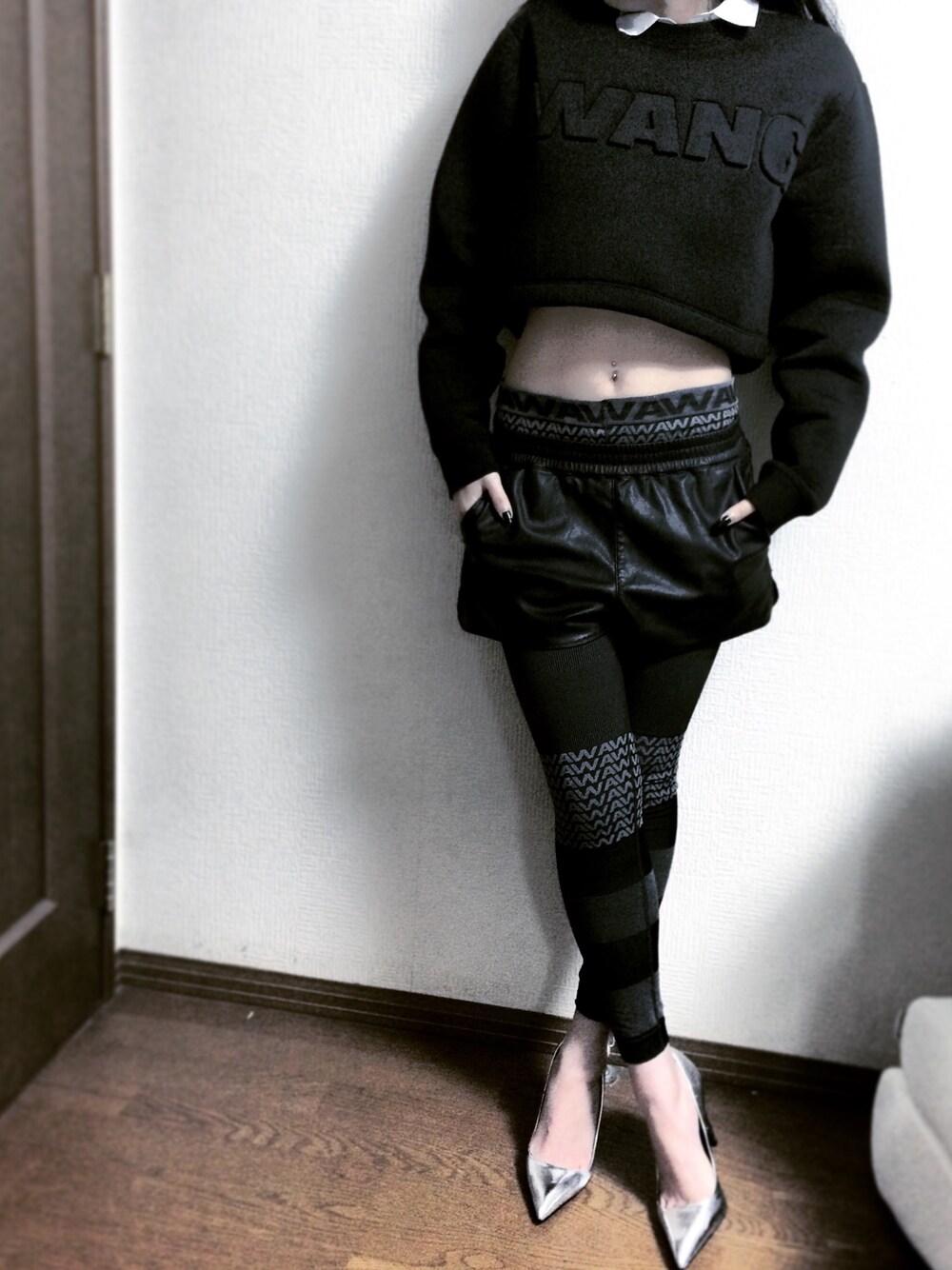 「Alexander Wang、alexanderwangxhm、ALEXANDERWANG×H&M、ZARA、FOREVER 21、black、sporty」｜「alexanderwangのAlexanderwang×h&m（スウェット、ブラック系）」を使った、YURI NAKAMURAさん（レディース・158cm）の春コーディネートの1枚目の写真