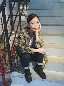 「J'studio（ジェイストゥディオ）のアイテム」を使った、阿久津ゆりえさん（レディース・167cm）の秋コーディネート