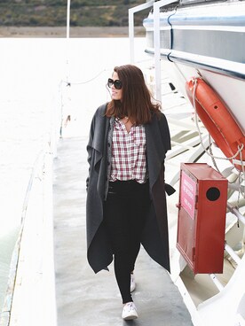 Jessie Chanesさんのコーディネート