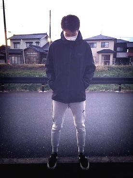 「HUF」｜「アイテム（ナイロンジャケット）」を使った、Keito Kibushiさん（メンズ・176cm）の秋コーディネート
