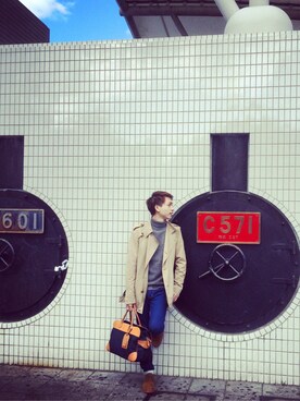 「BOYCOTT（ボイコット）のアイテム（トレンチコート、ベージュ系）」を使った、Nguyen Phatさん（メンズ）の秋コーディネート